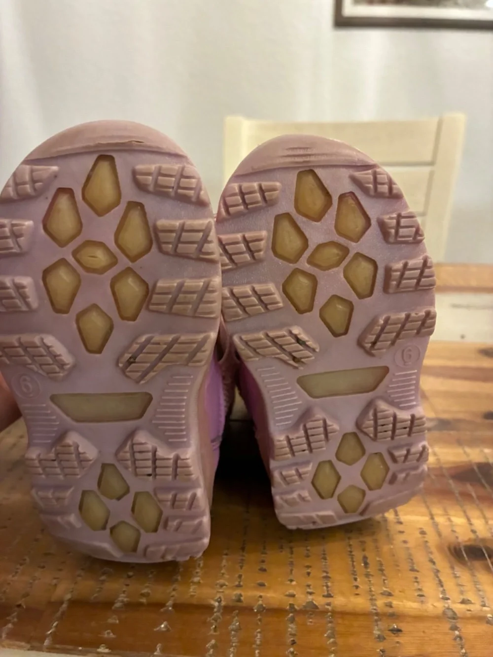 Carters light up snow boots - toddler 6